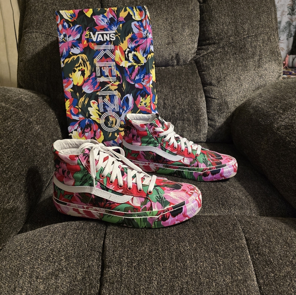 VANS X KENZO floral Red Old Sxhool Hightops. Mens 8.5 Or Womens 10! Worn Twice- - Picture 2 of 7